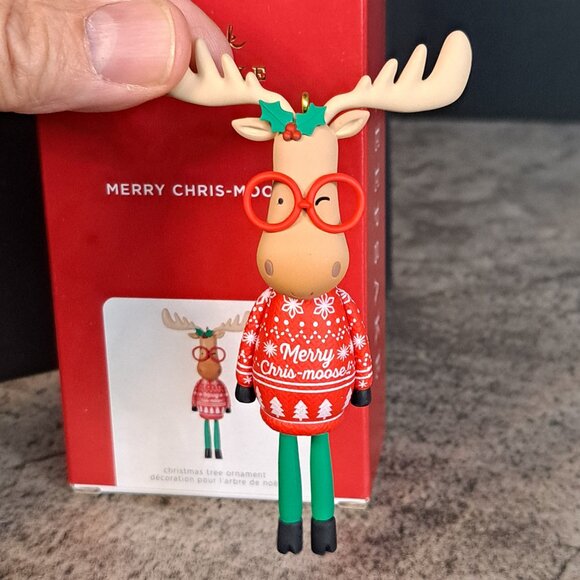 Merry Chris-Moose - Special Edition ~ Hallmark Keepsake ~ 2021 - Picture 1 of 15